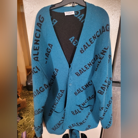 Balenciaga Cardigan - Picture 7 of 11